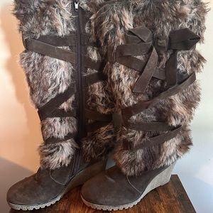 Tall Warm Brown Furry Size 9 Boots w/ Brown Wrapped Bow